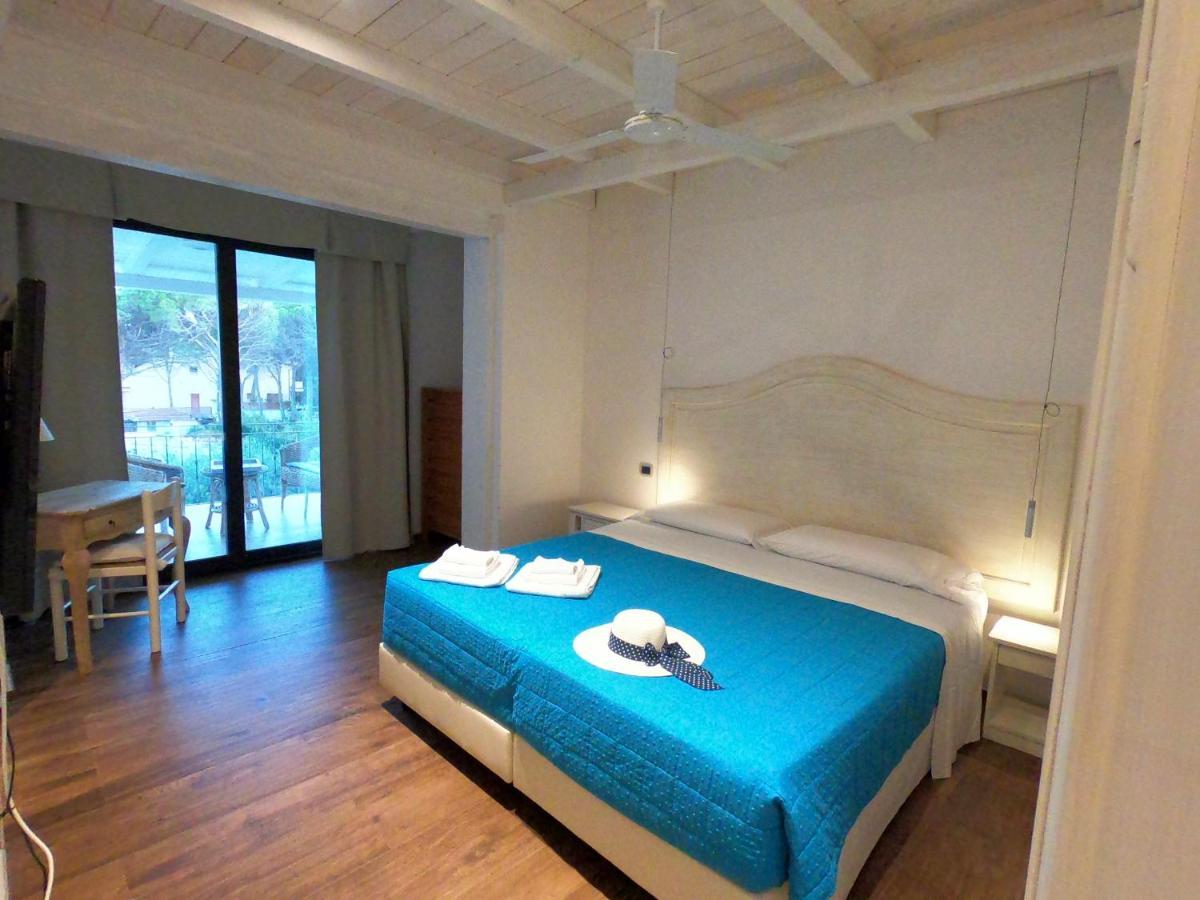 Villa La Conchiglia Rooms Cala Liberotto Ngoại thất bức ảnh