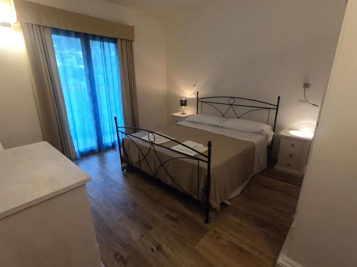 Villa La Conchiglia Rooms Cala Liberotto Ngoại thất bức ảnh
