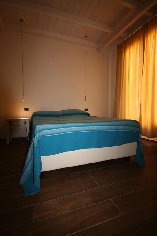 Villa La Conchiglia Rooms Cala Liberotto Phòng bức ảnh